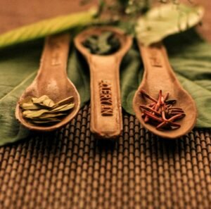 Accessoires de cuisine en bois pour la catégorie accessoires et cadeaux
